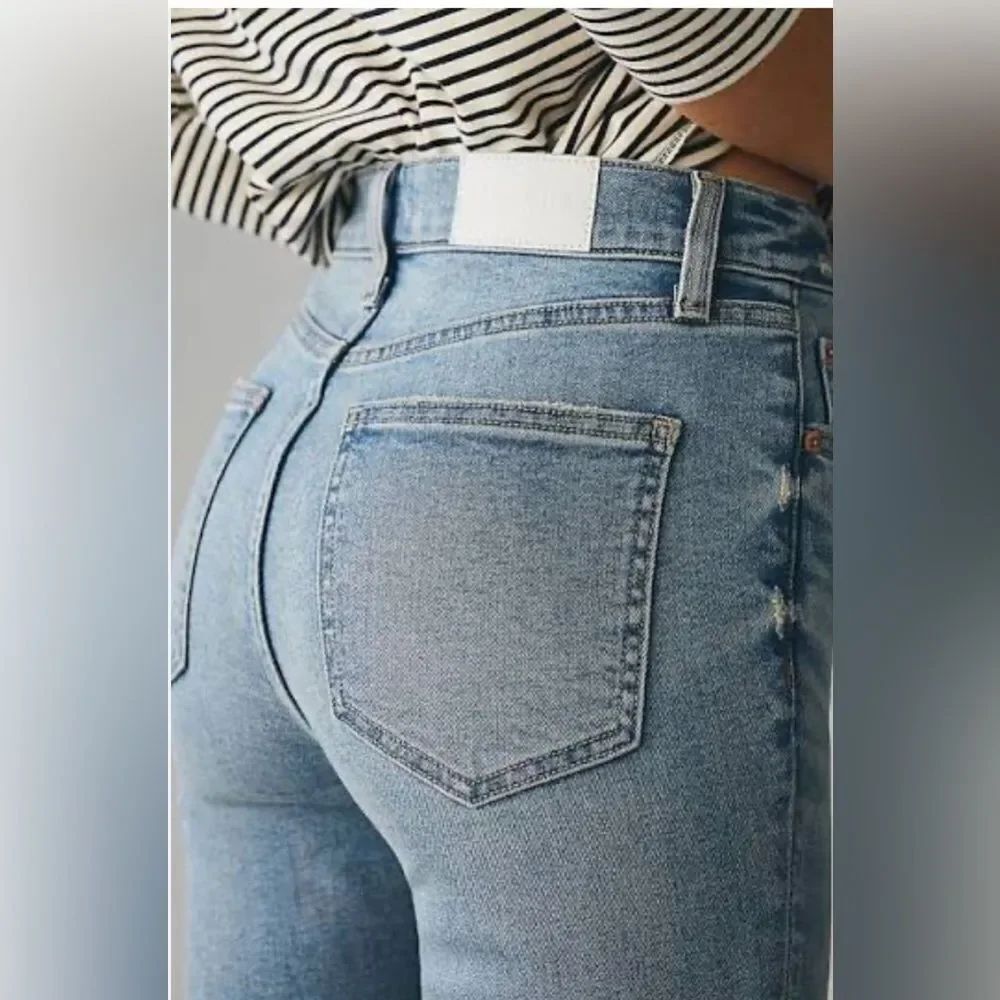 PISTOLA Classic Mid-Rise Light Blue Women’s Jeans; Size 30